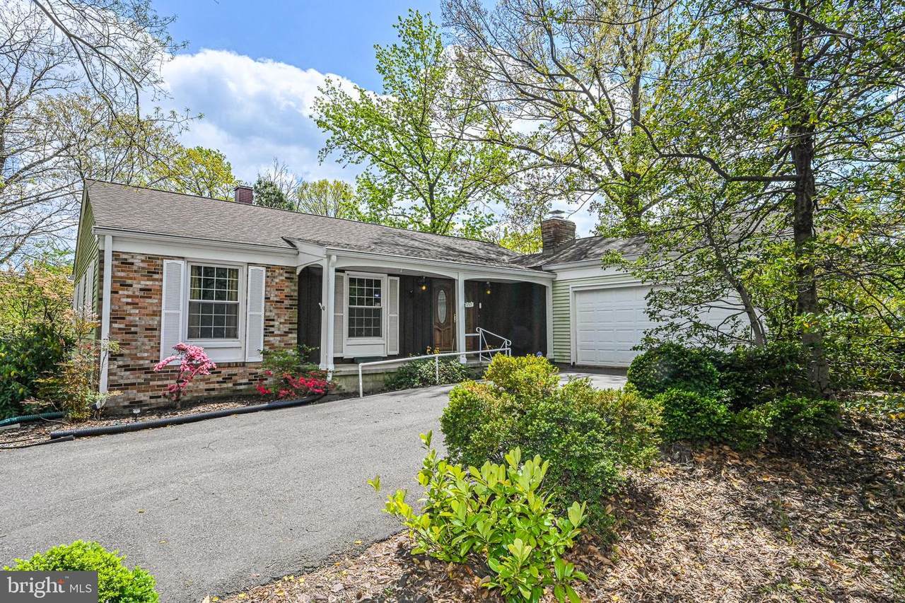 8707 Contee Road - Photo 1