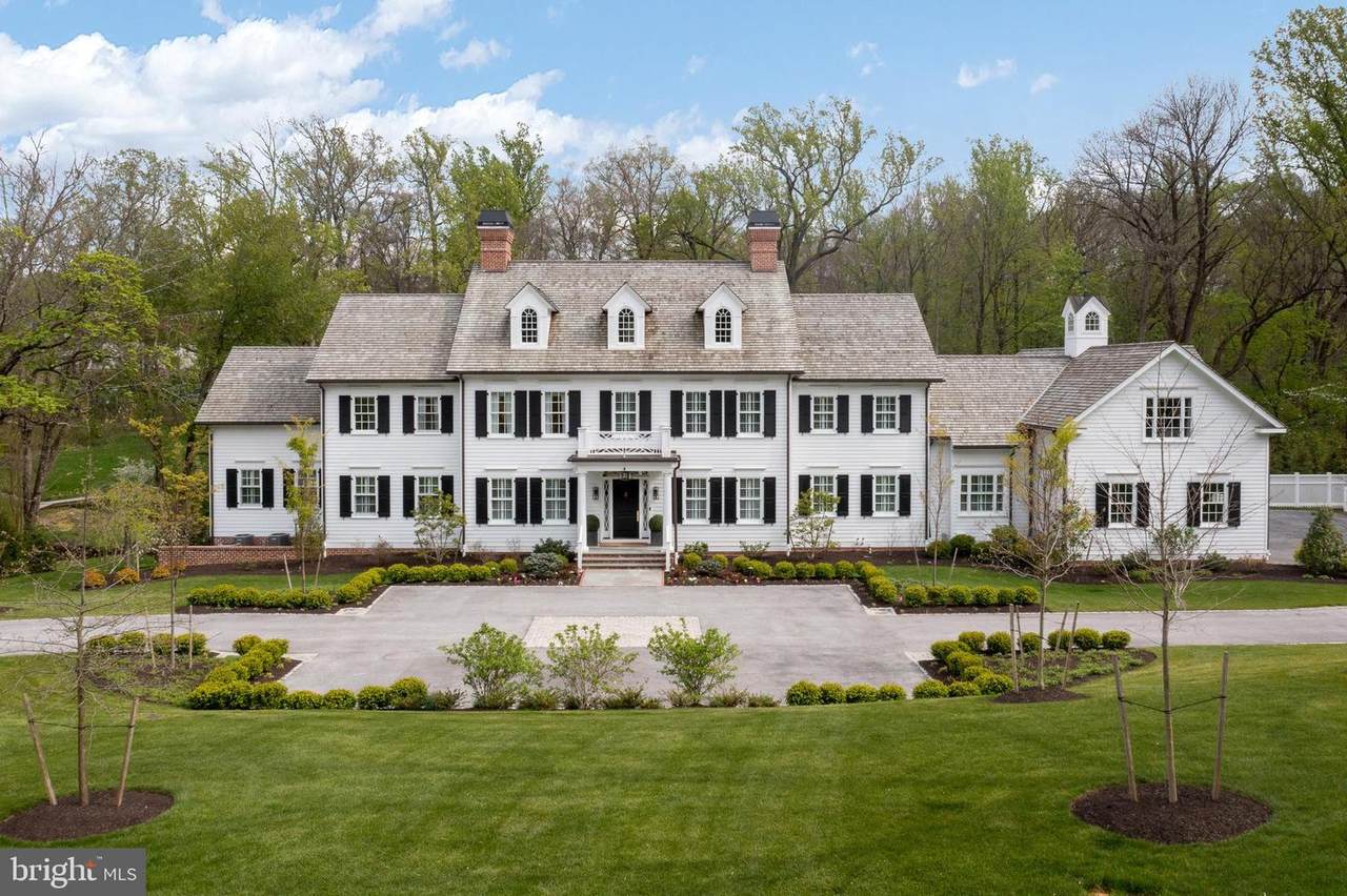 431 Boxwood Road - Photo 1