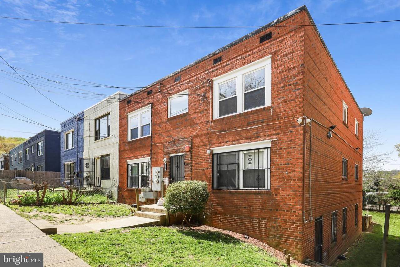 1615 Butler Street - Photo 1