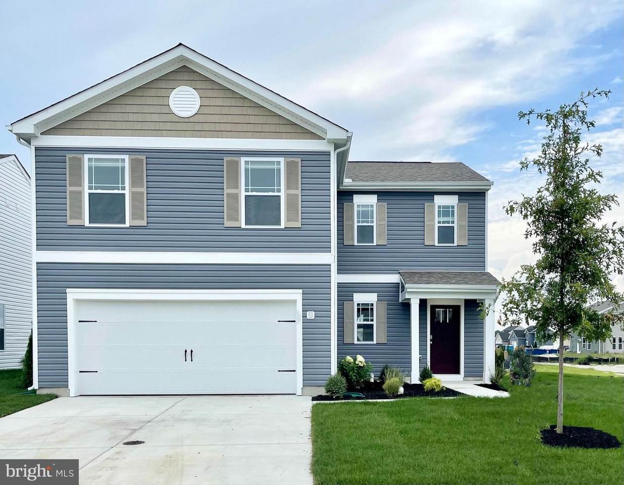 823 Marquis Avenue - Photo 1
