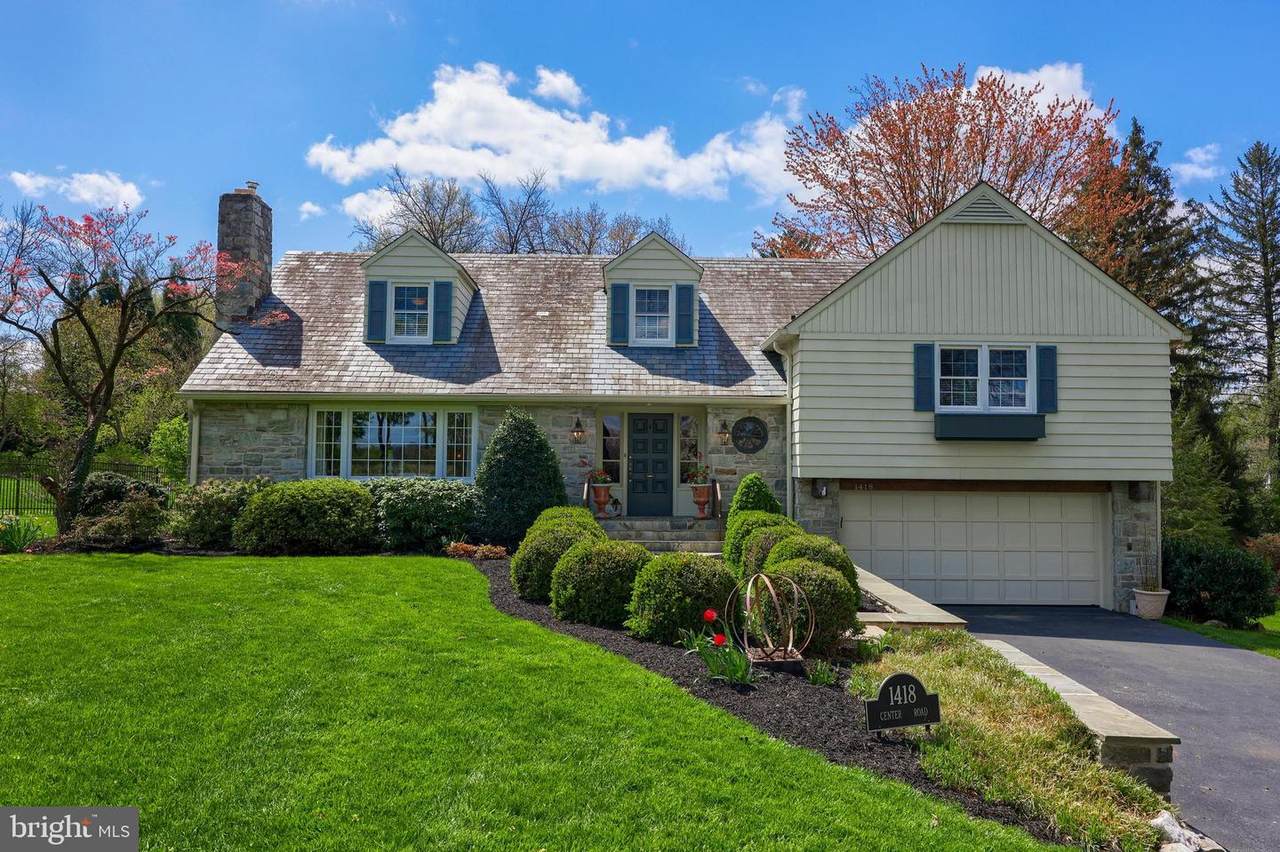 1418 Center Road - Photo 1