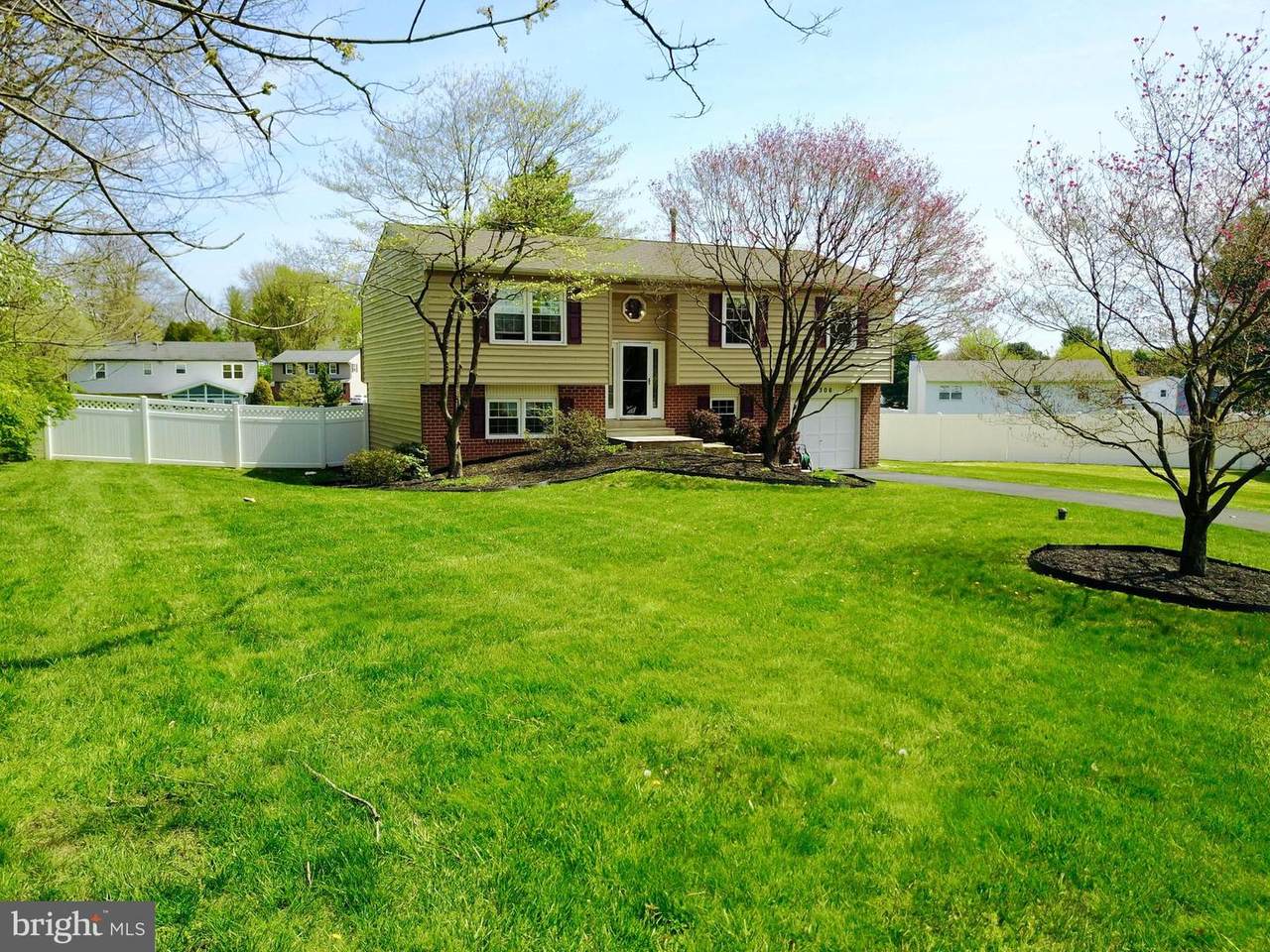 306 Jody Lane - Photo 1