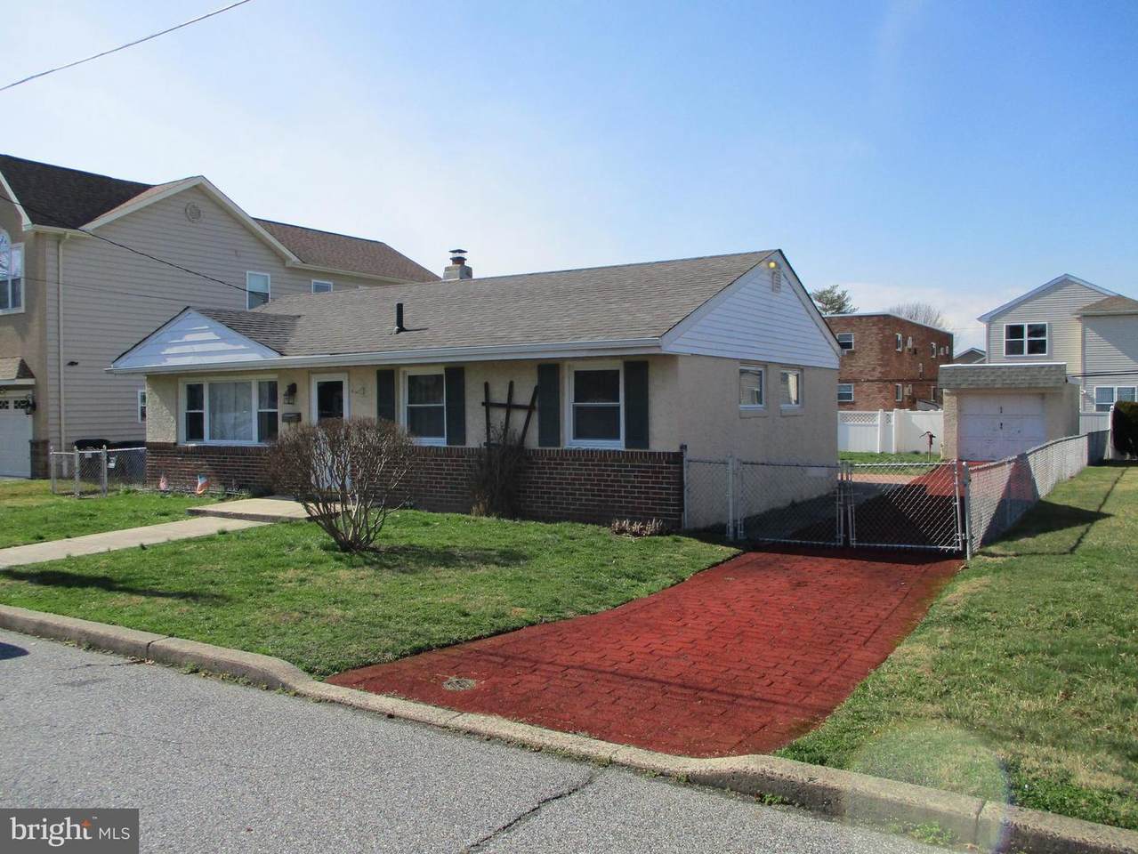 9226 Glenloch Street - Photo 1