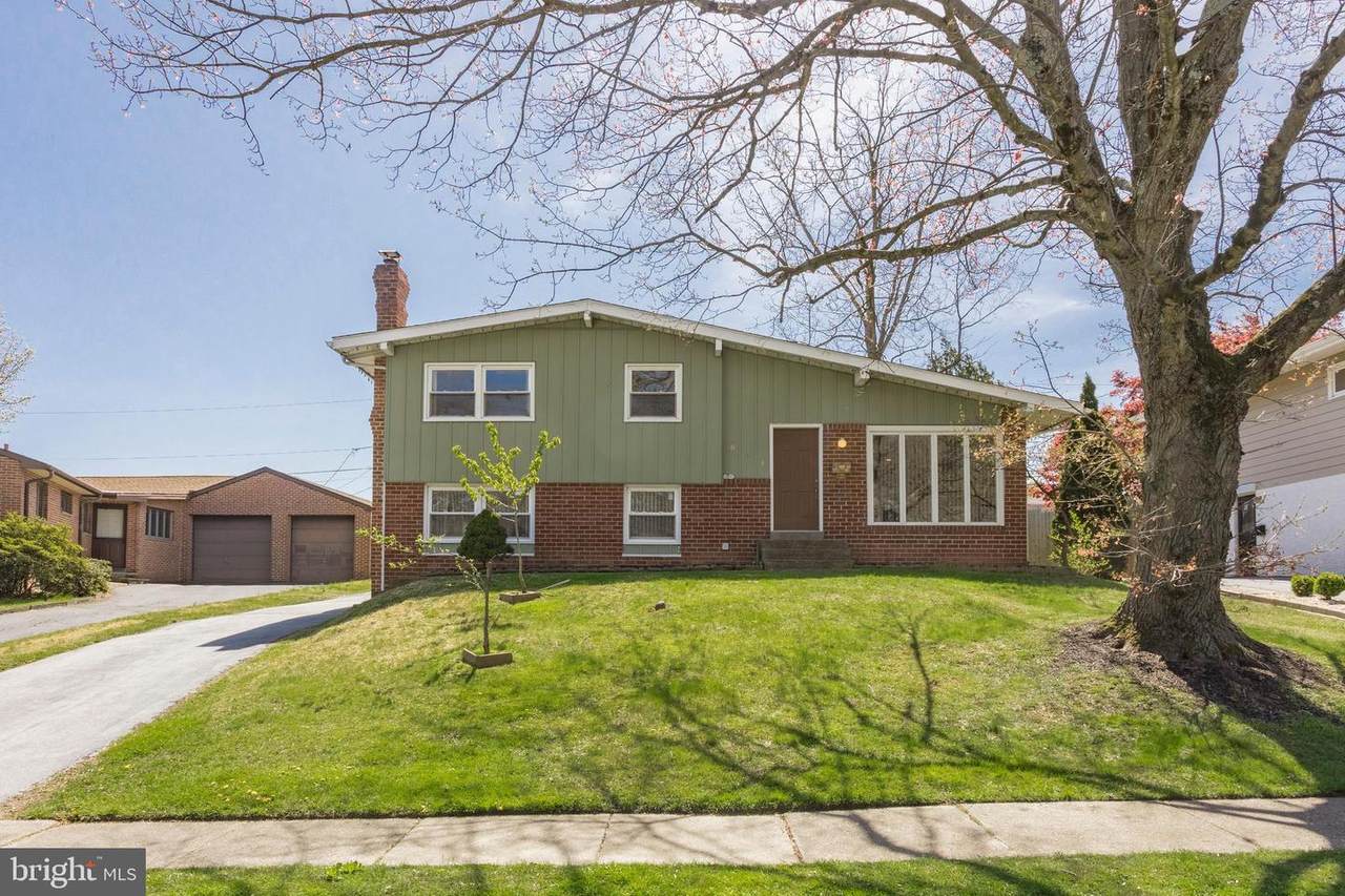631 Central Boulevard - Photo 1