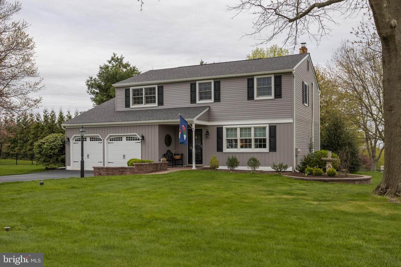 3034 Blackswift Road - Photo 1
