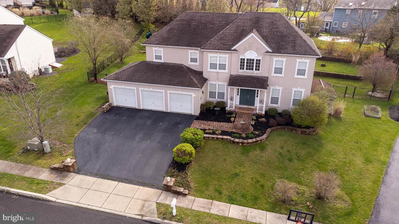 60 Jamie Circle - Photo 1