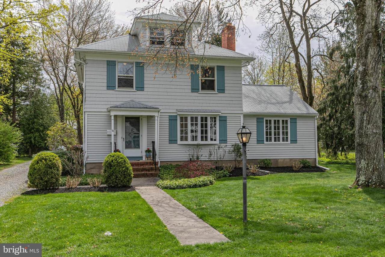 14 Willow Road - Photo 1