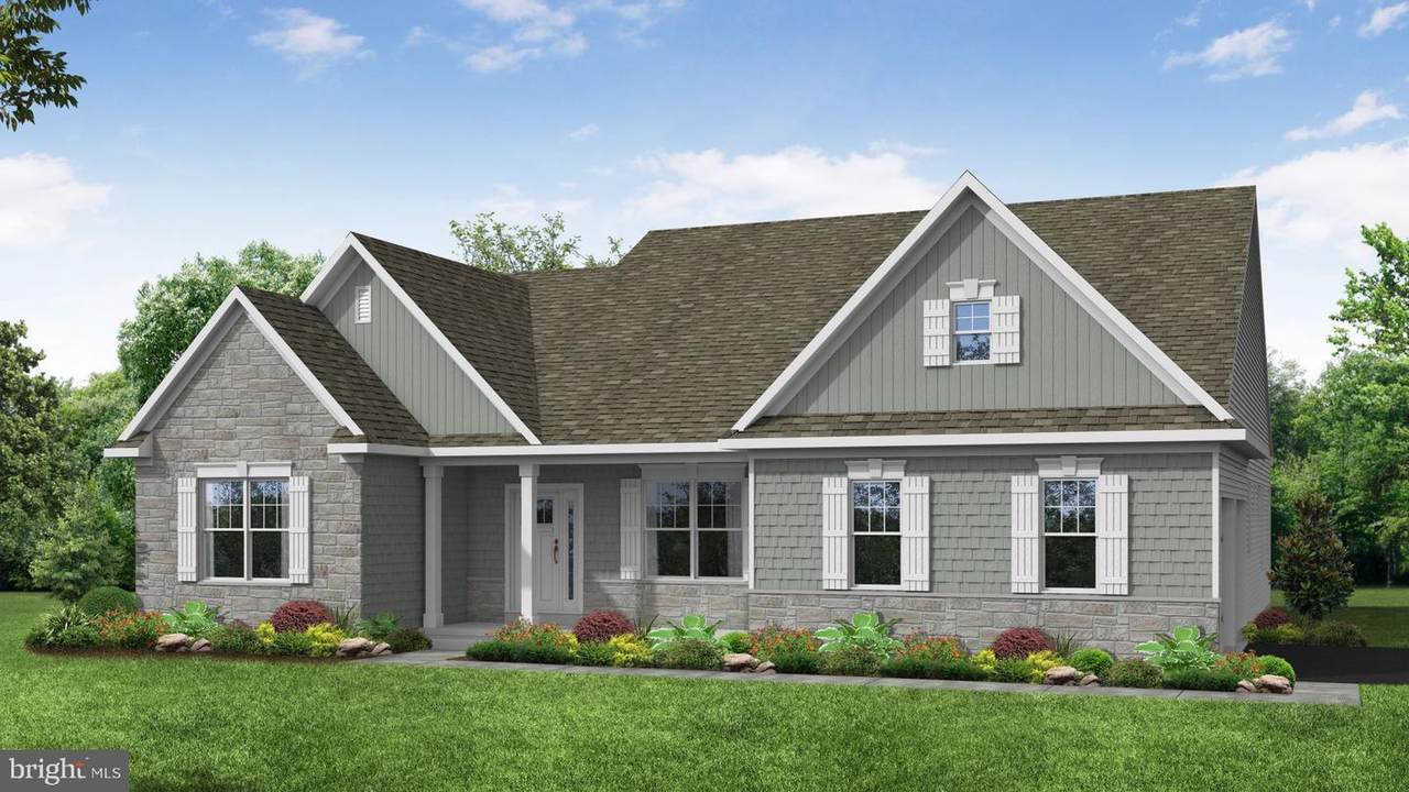 201 East Stewart Ct - Photo 1