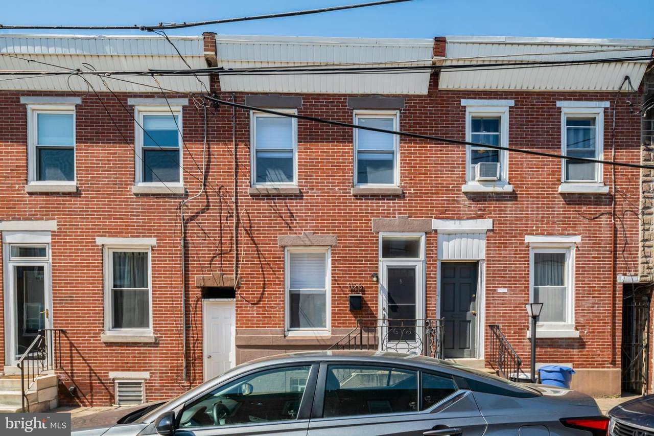 1128 Eyre Street - Photo 1