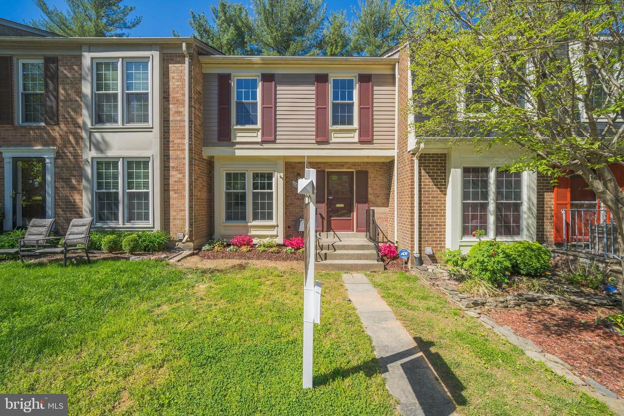 10069 Maple Leaf Drive - Photo 1