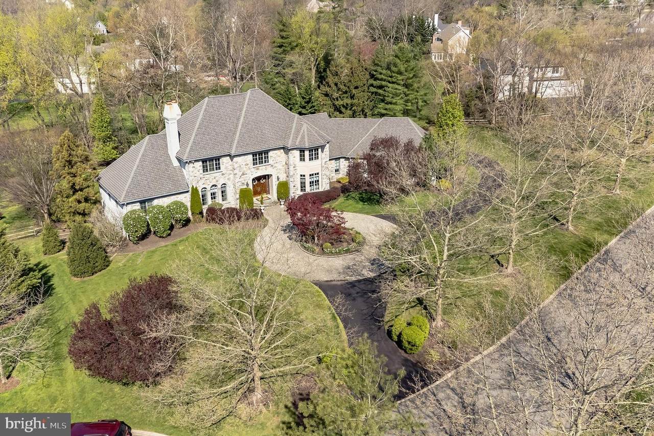 106 Hampton Lane - Photo 1