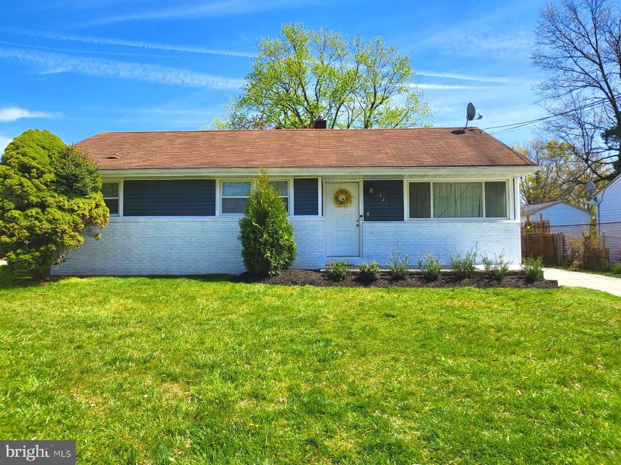 521 Franklin Avenue - Photo 1