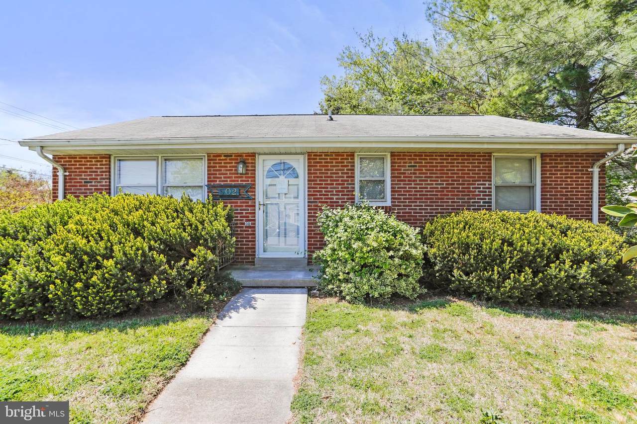502 Warren Avenue - Photo 1