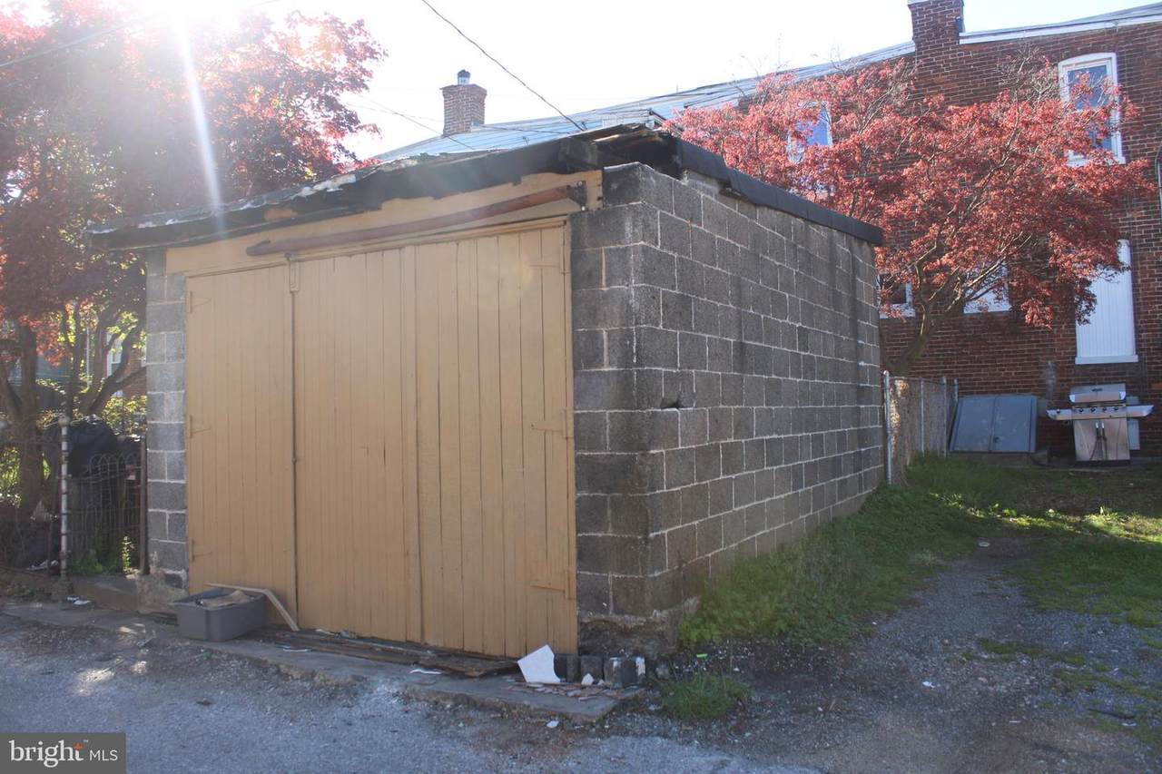 747 Poplar Street - Photo 1