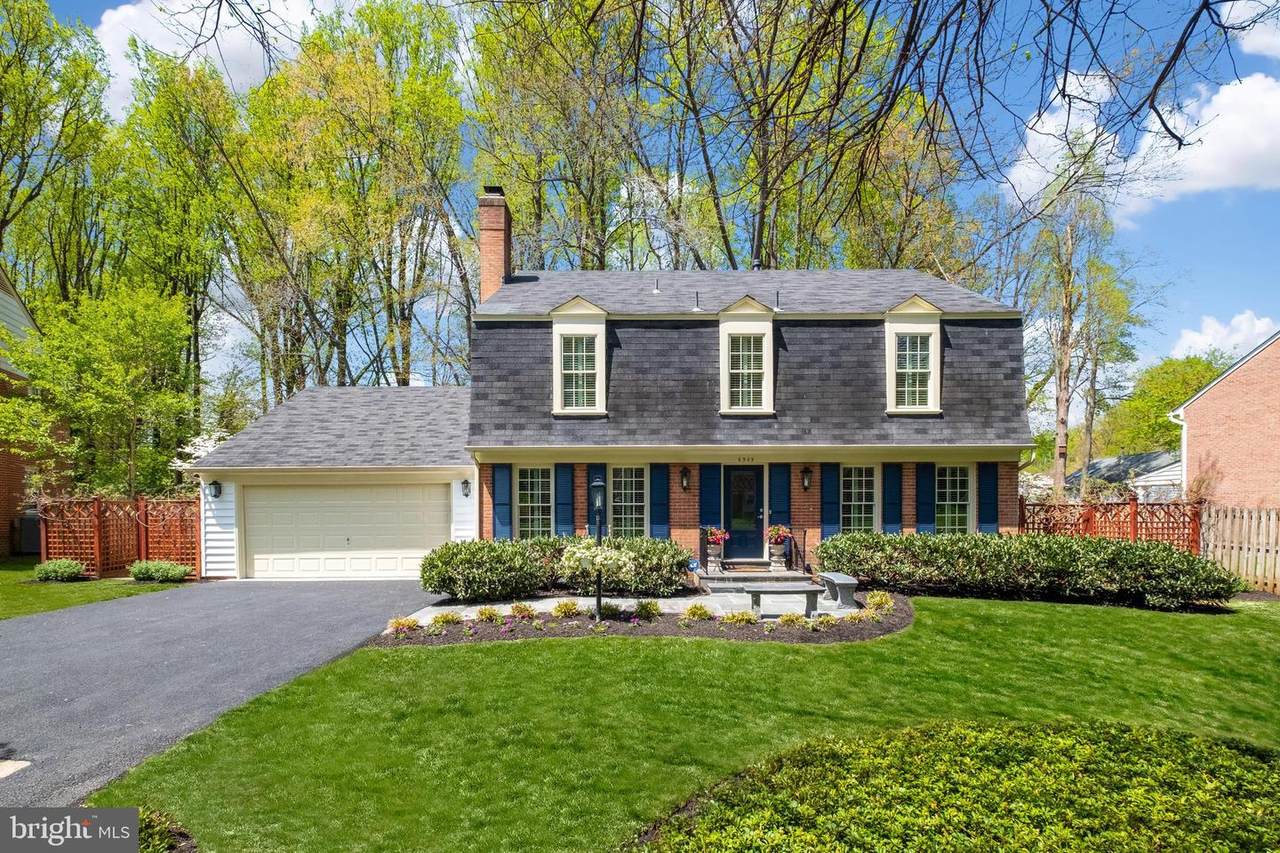 6305 Windermere Circle - Photo 1