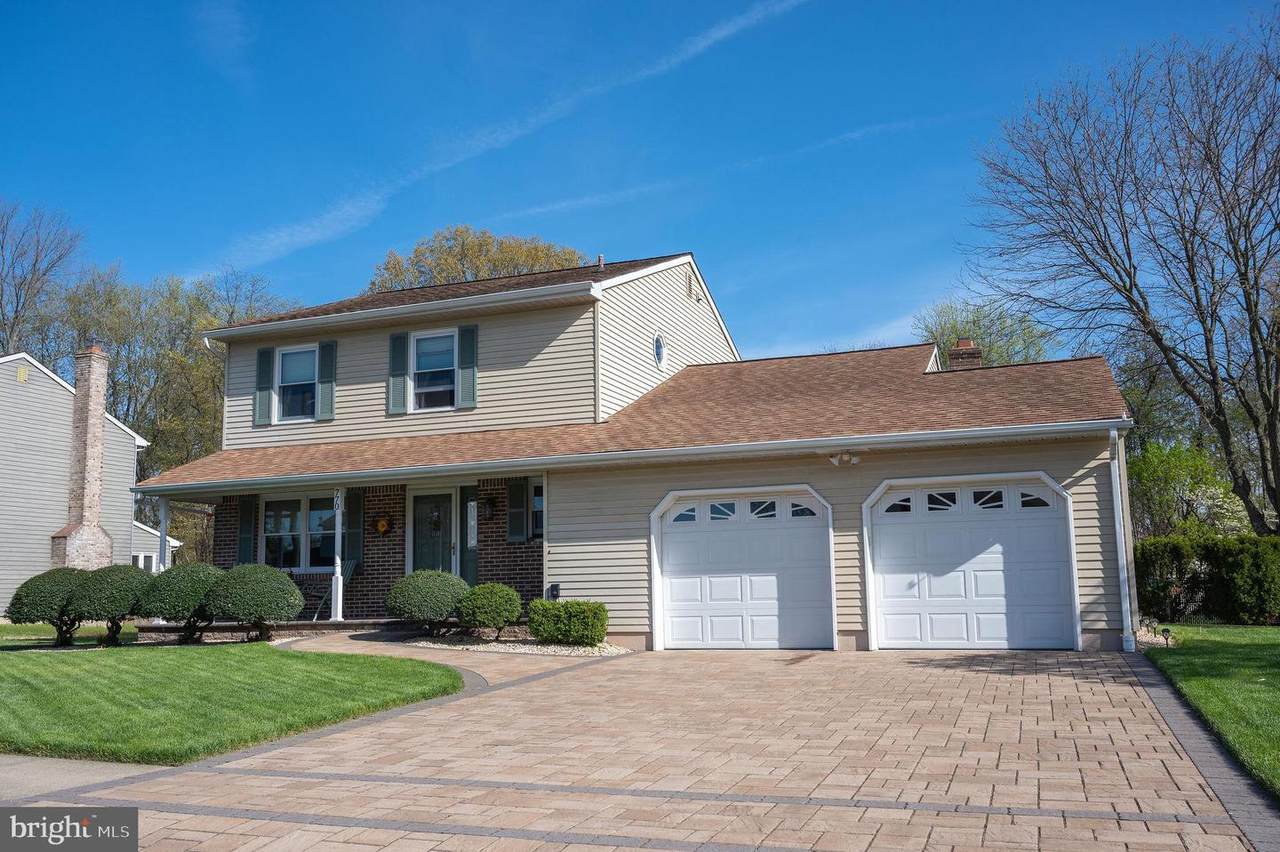 770 Wallace Avenue - Photo 1