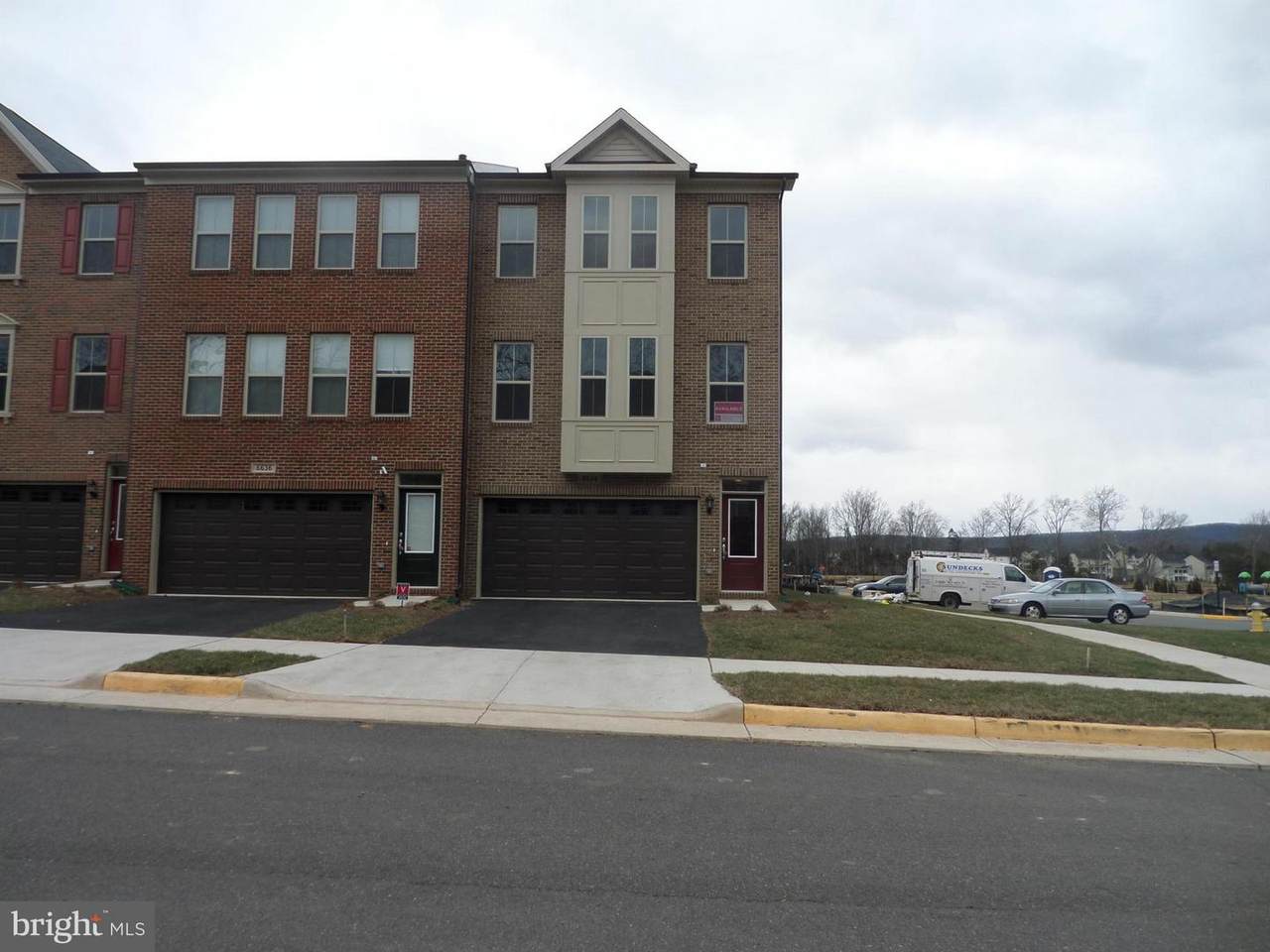 6634 Bartrams Forest Lane - Photo 1