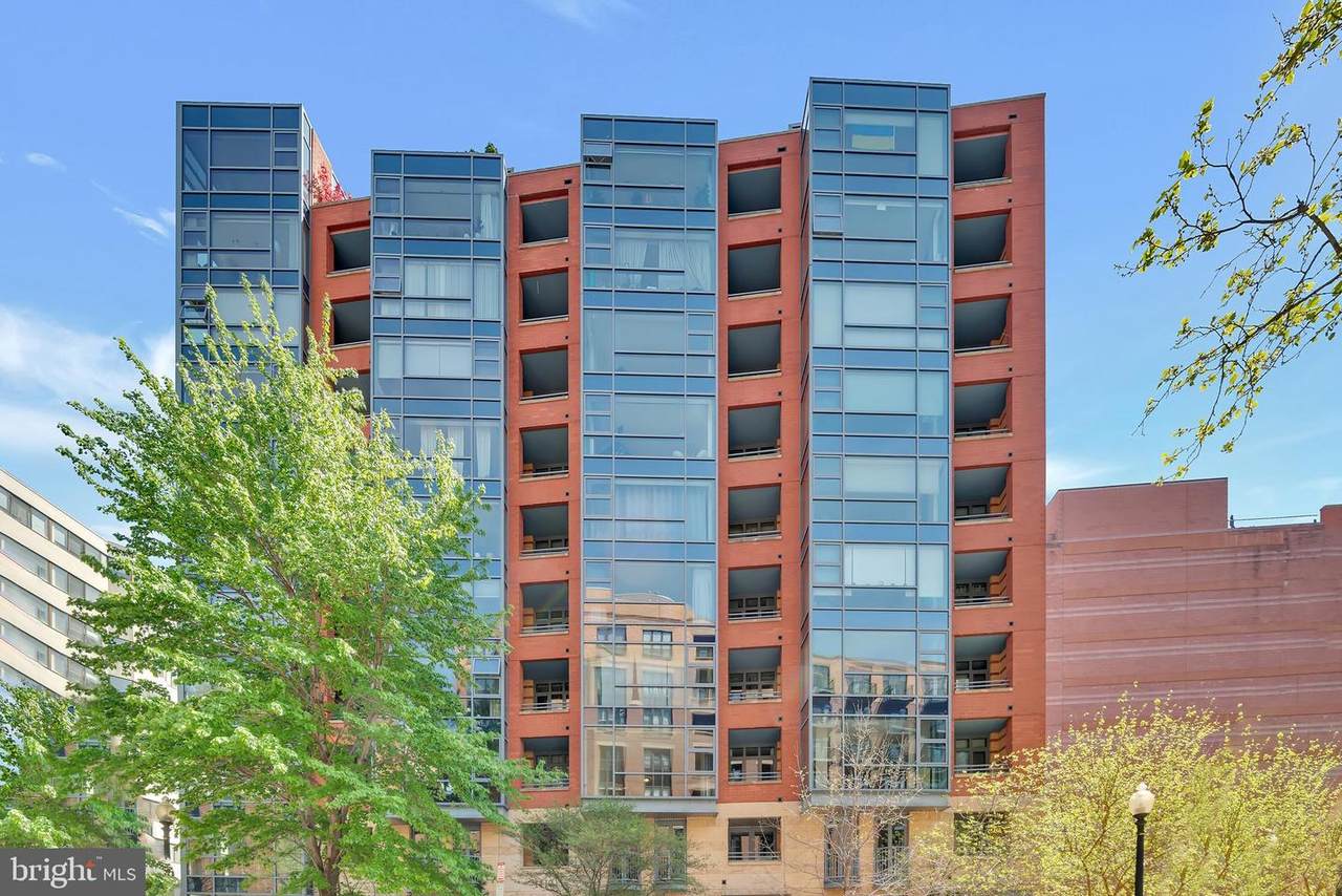 1117 10TH Street - Photo 1