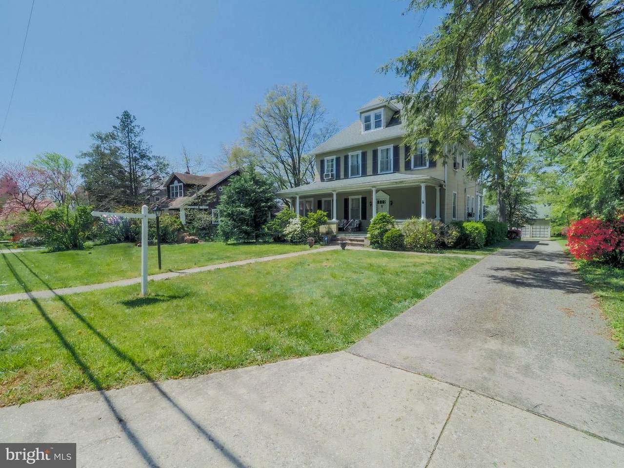 132 Newburg Avenue - Photo 1