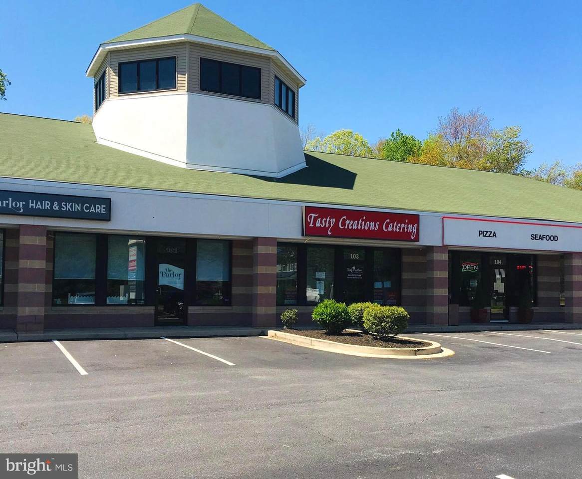 8010 Hog Neck Road - Photo 1