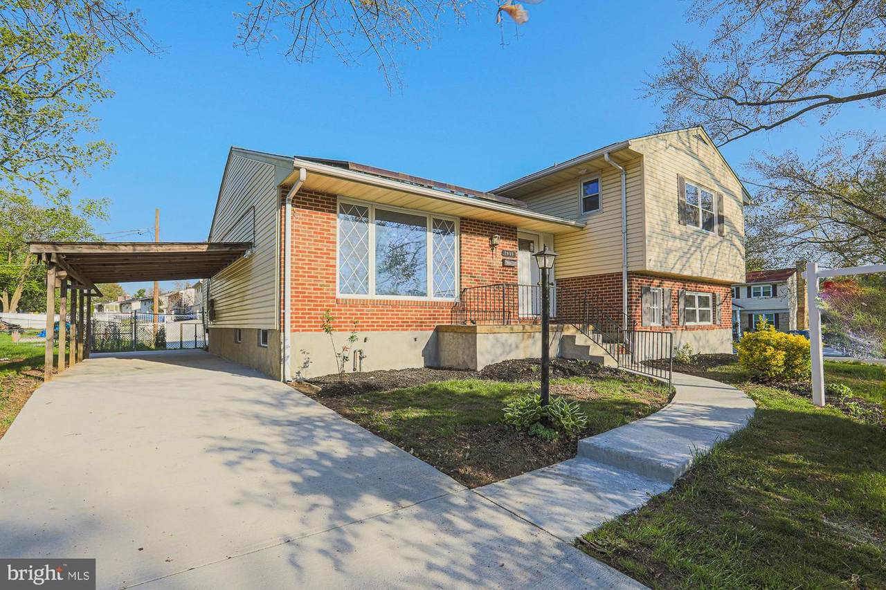 3936 Tiverton Road - Photo 1
