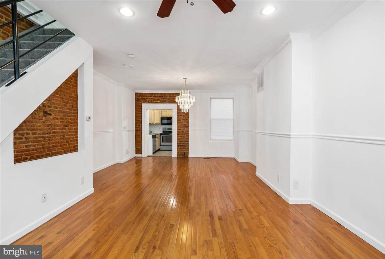 741 37TH Street - Photo 1