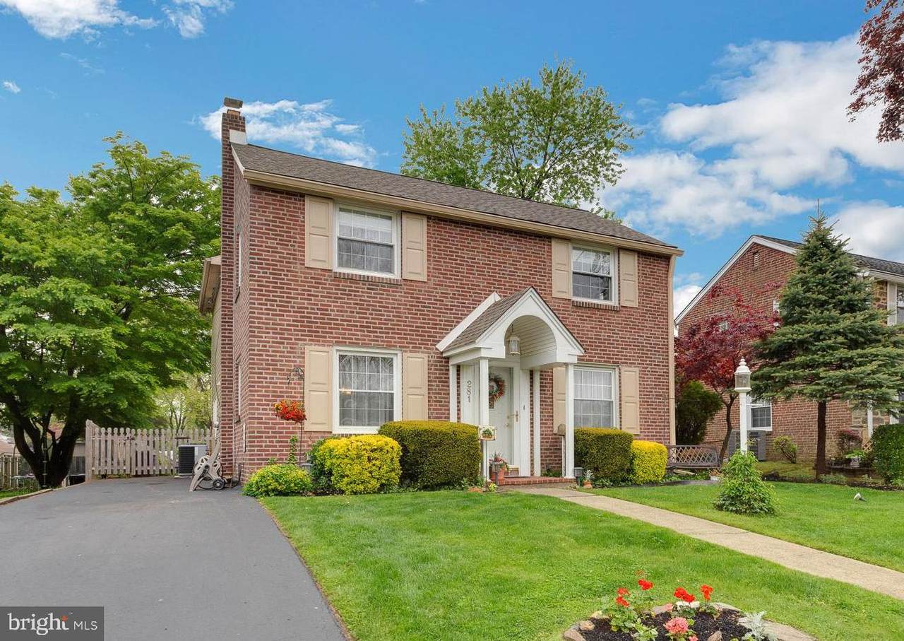 281 School Lane - Photo 1