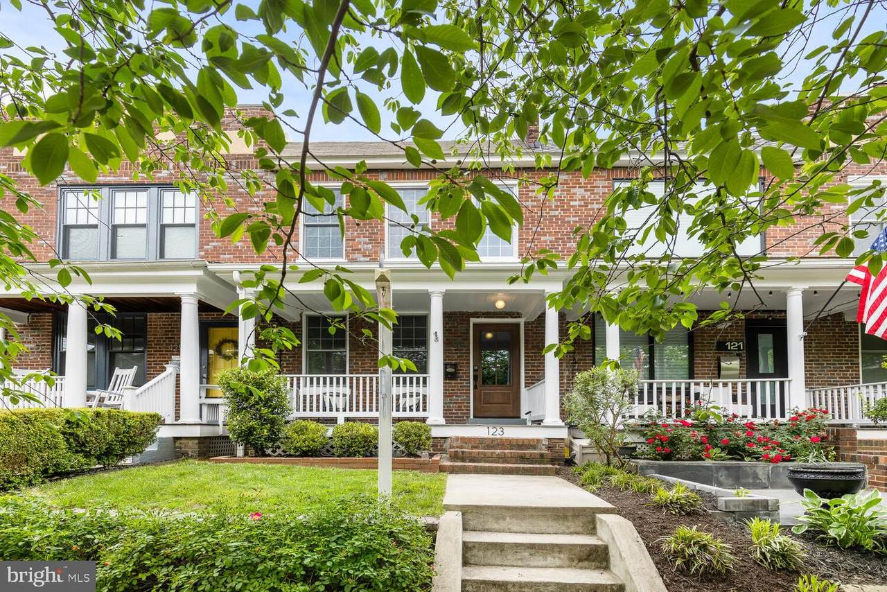 123 Peyton Street - Photo 1