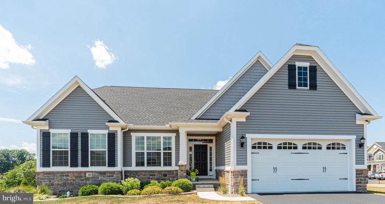 370 Edie Circle - Photo 1