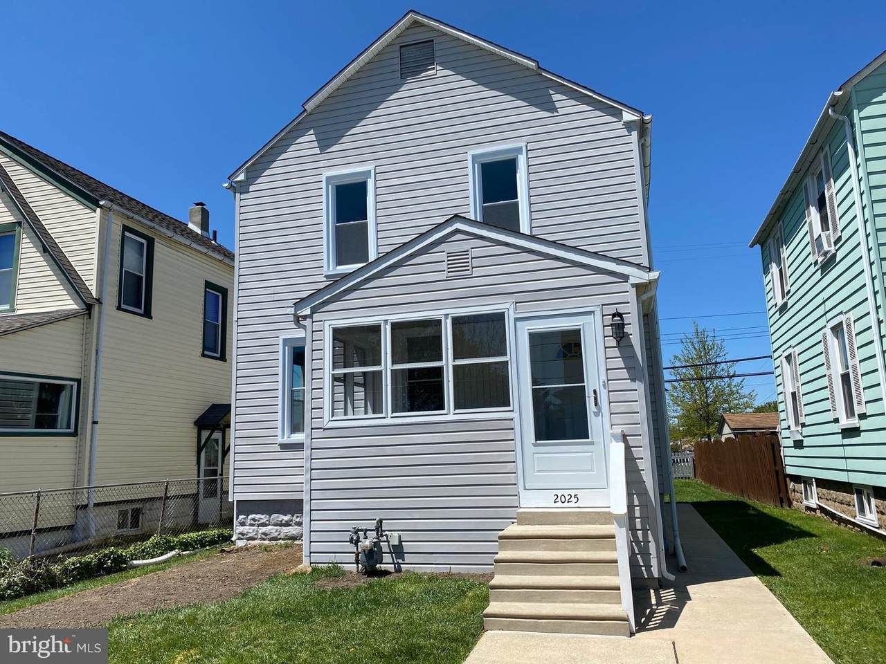 2025 Chestnut Street - Photo 1