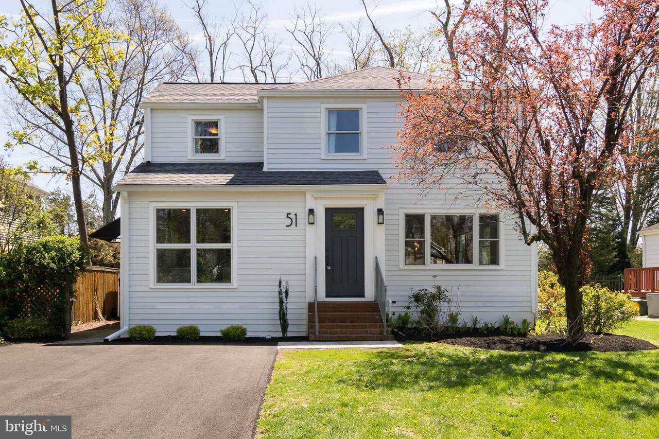 51 Southern Way - Photo 1