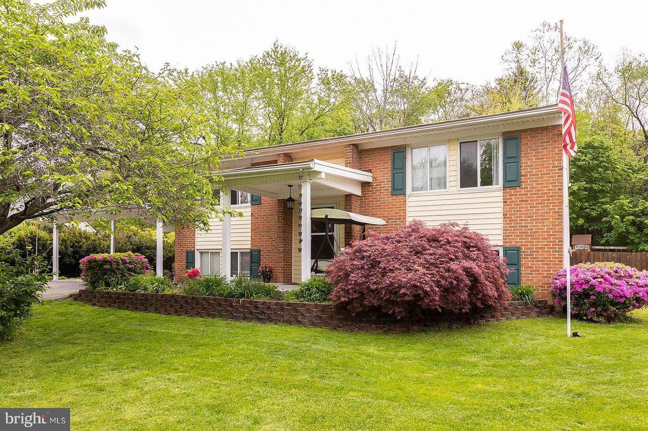 108 Meade Drive - Photo 1