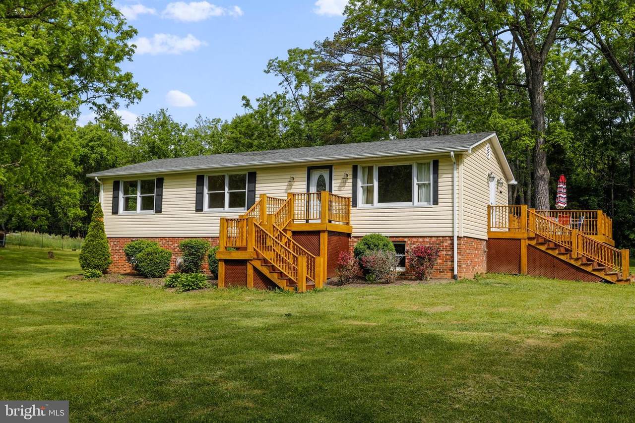 4082 Jadwyn Road - Photo 1
