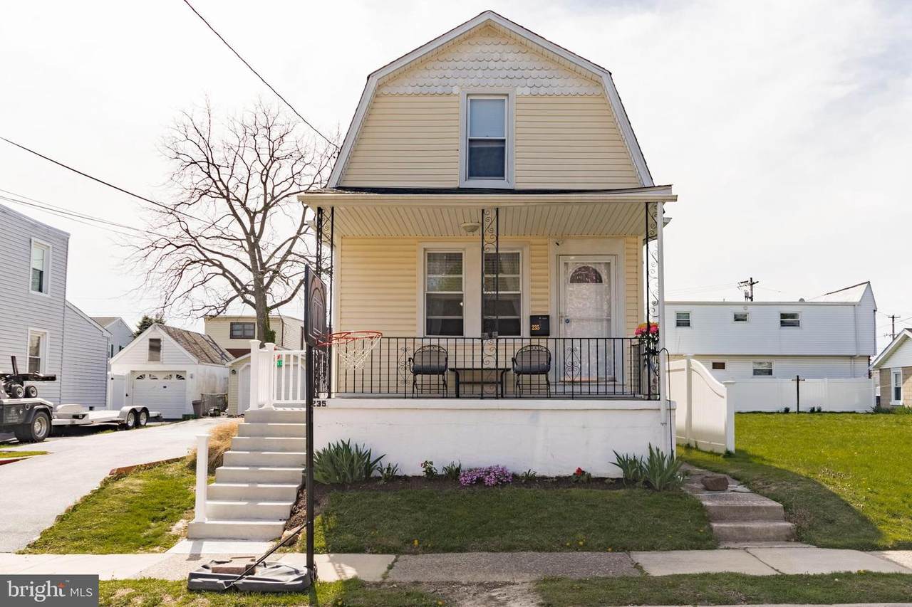 235 Buchanan Avenue - Photo 1