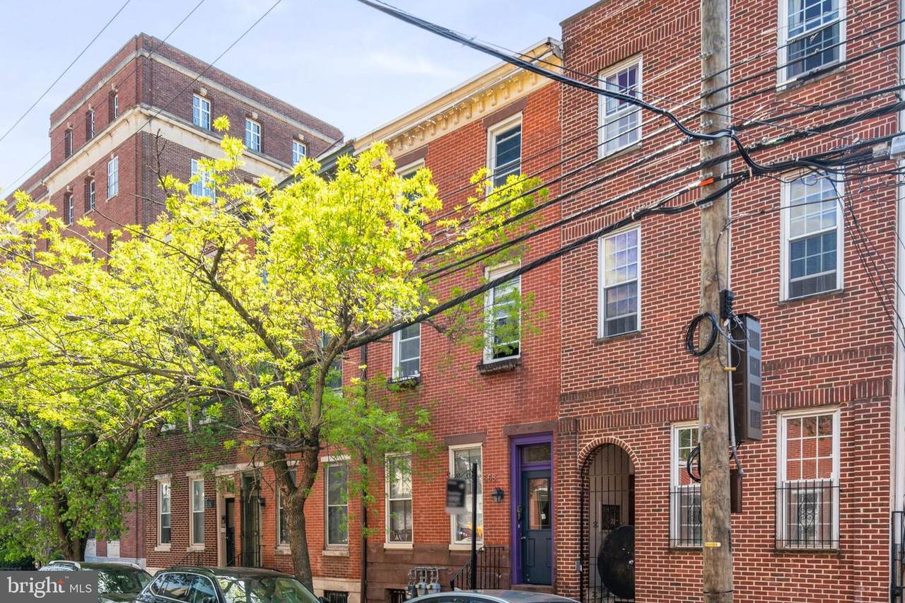 558 16TH Street - Photo 1