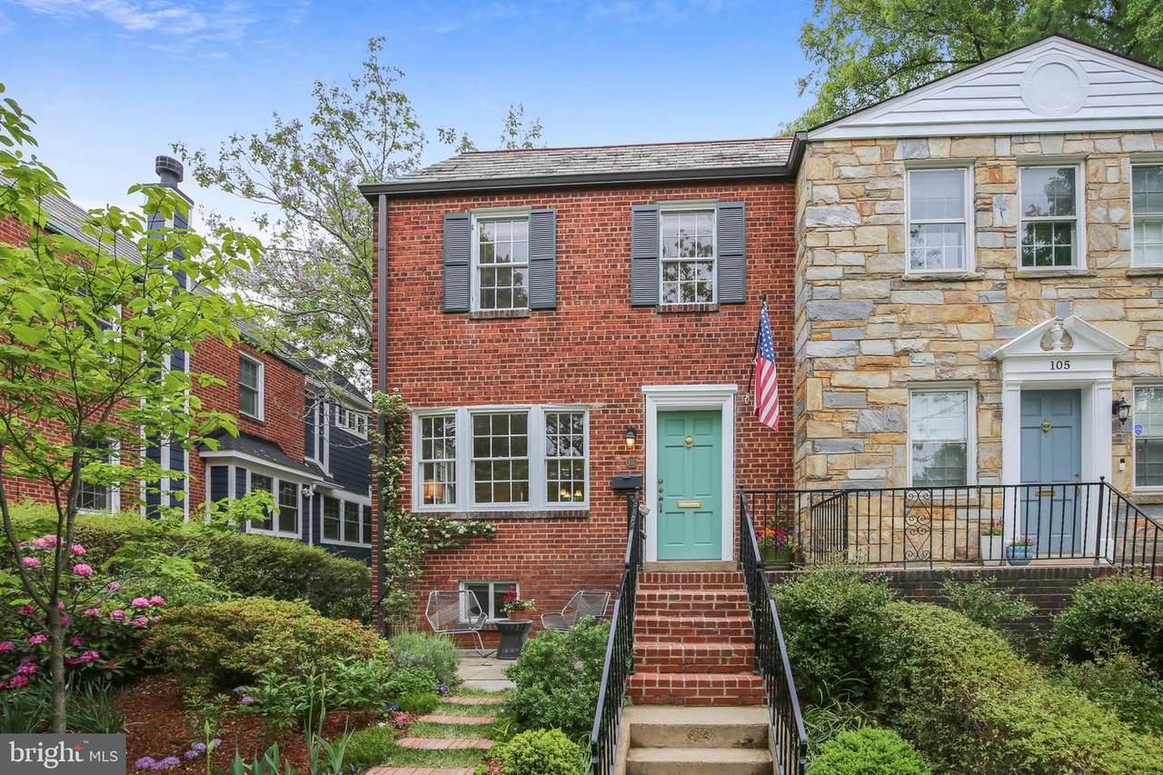107 Commonwealth Avenue - Photo 1