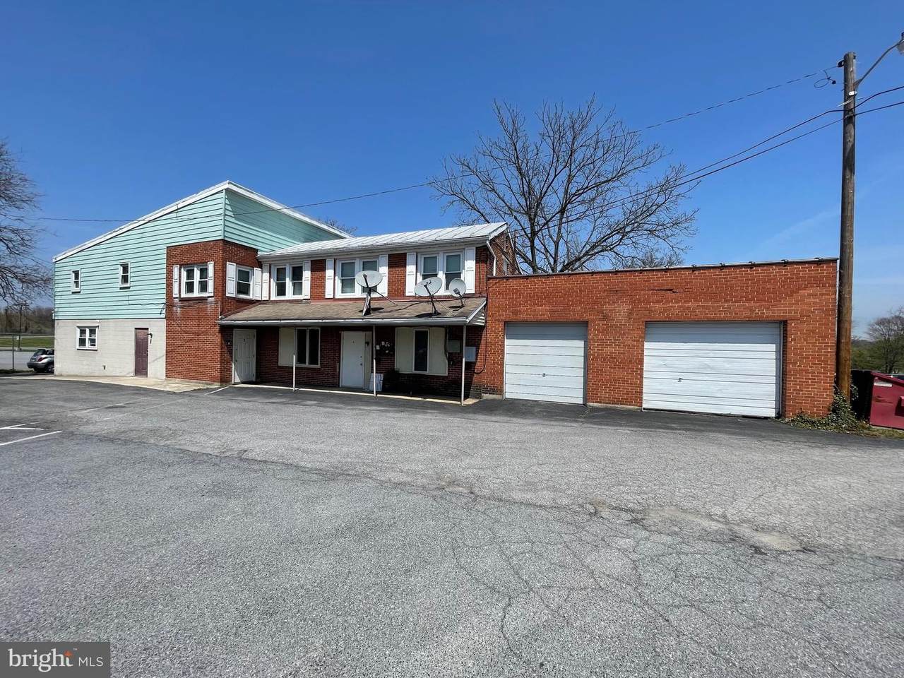 211 Queen Street - Photo 1