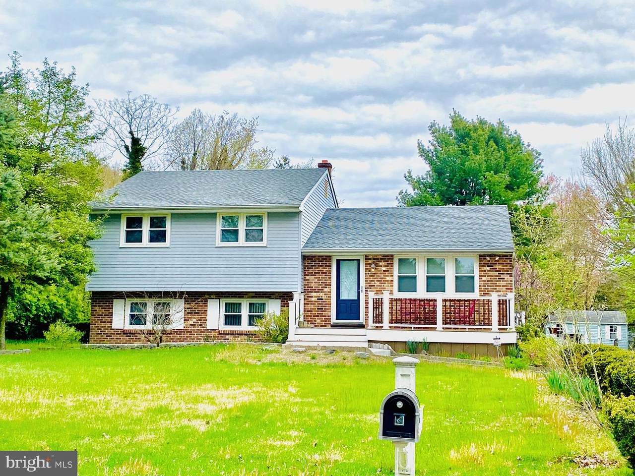 638 5TH Street - Photo 1