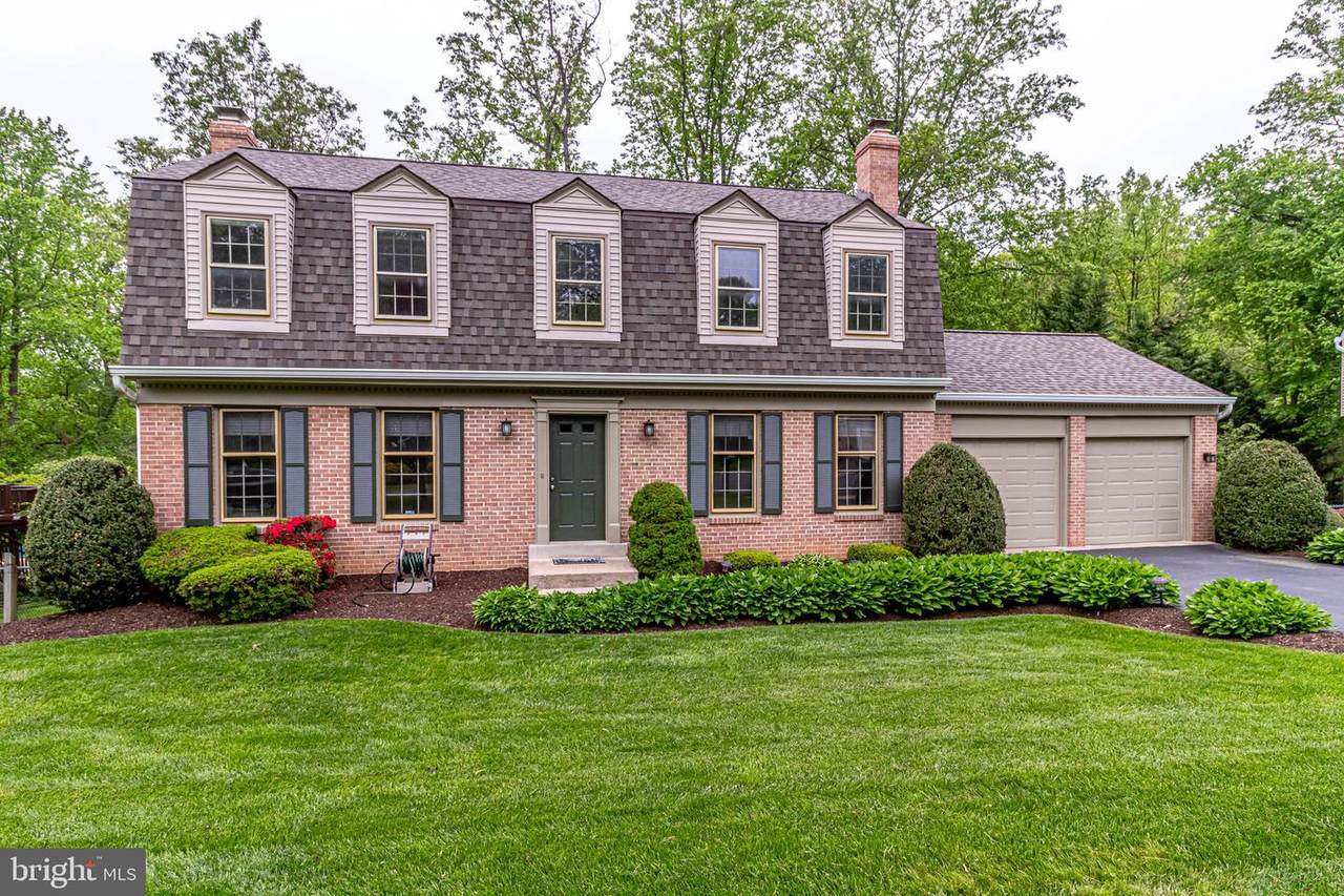 4004 Rainbow Glen Court - Photo 1