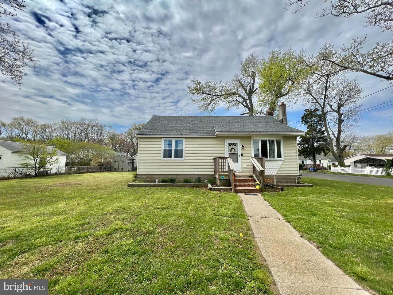 101 Lehigh Avenue - Photo 1