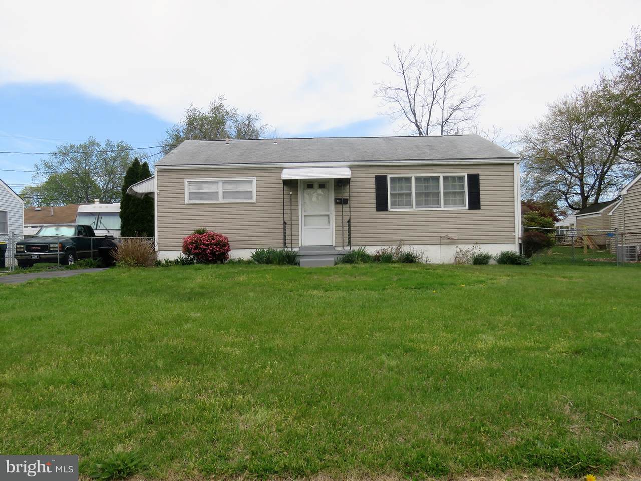 11 Gene Avenue - Photo 1