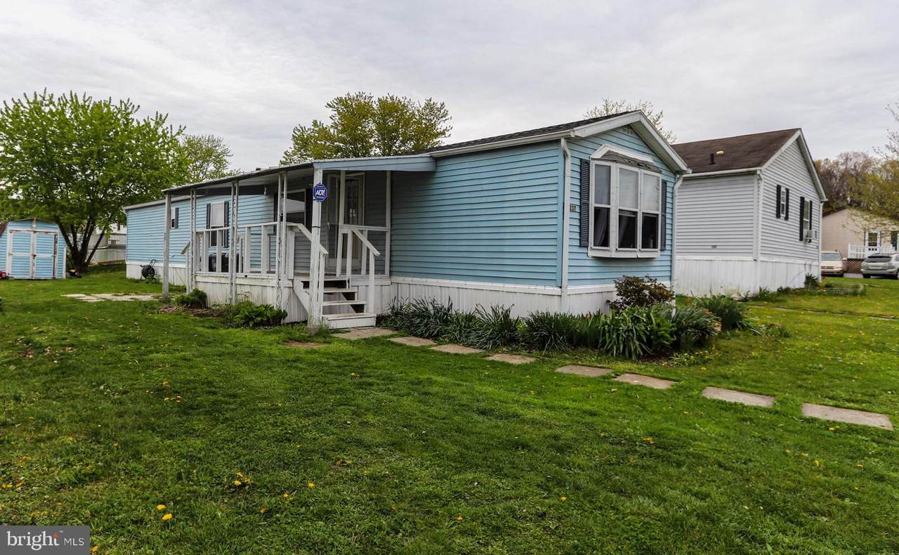 237 Saginaw Street - Photo 1