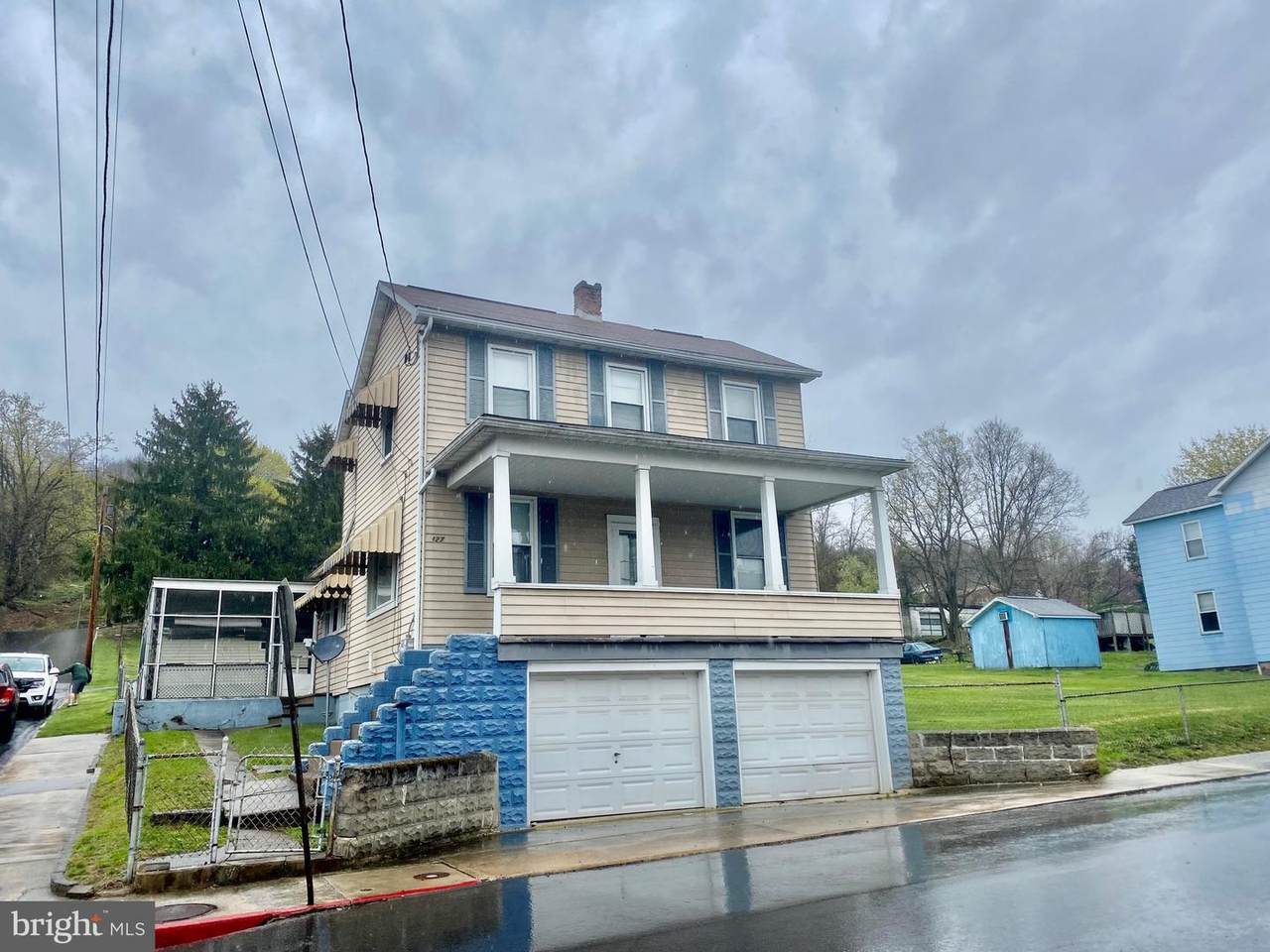427 Walnut Street - Photo 1