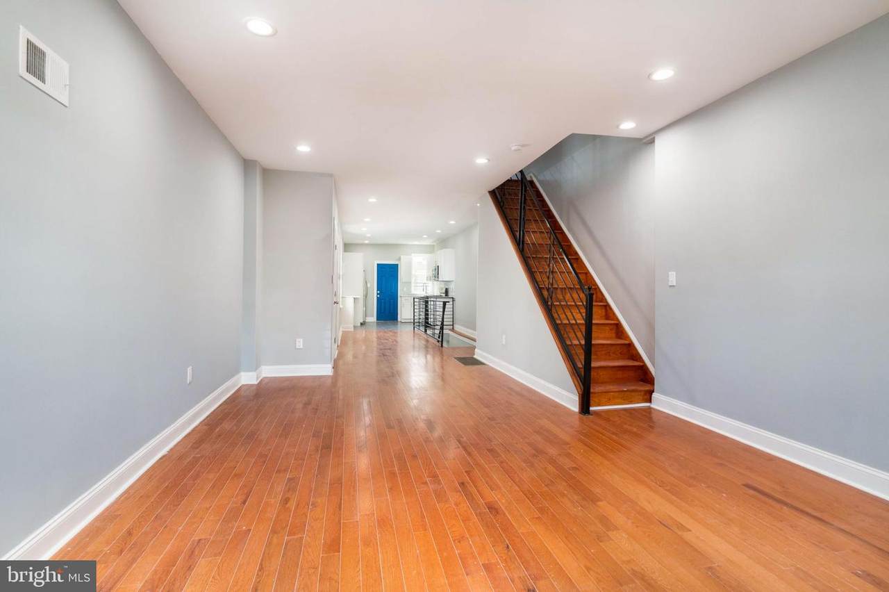 5546 Spruce Street - Photo 1