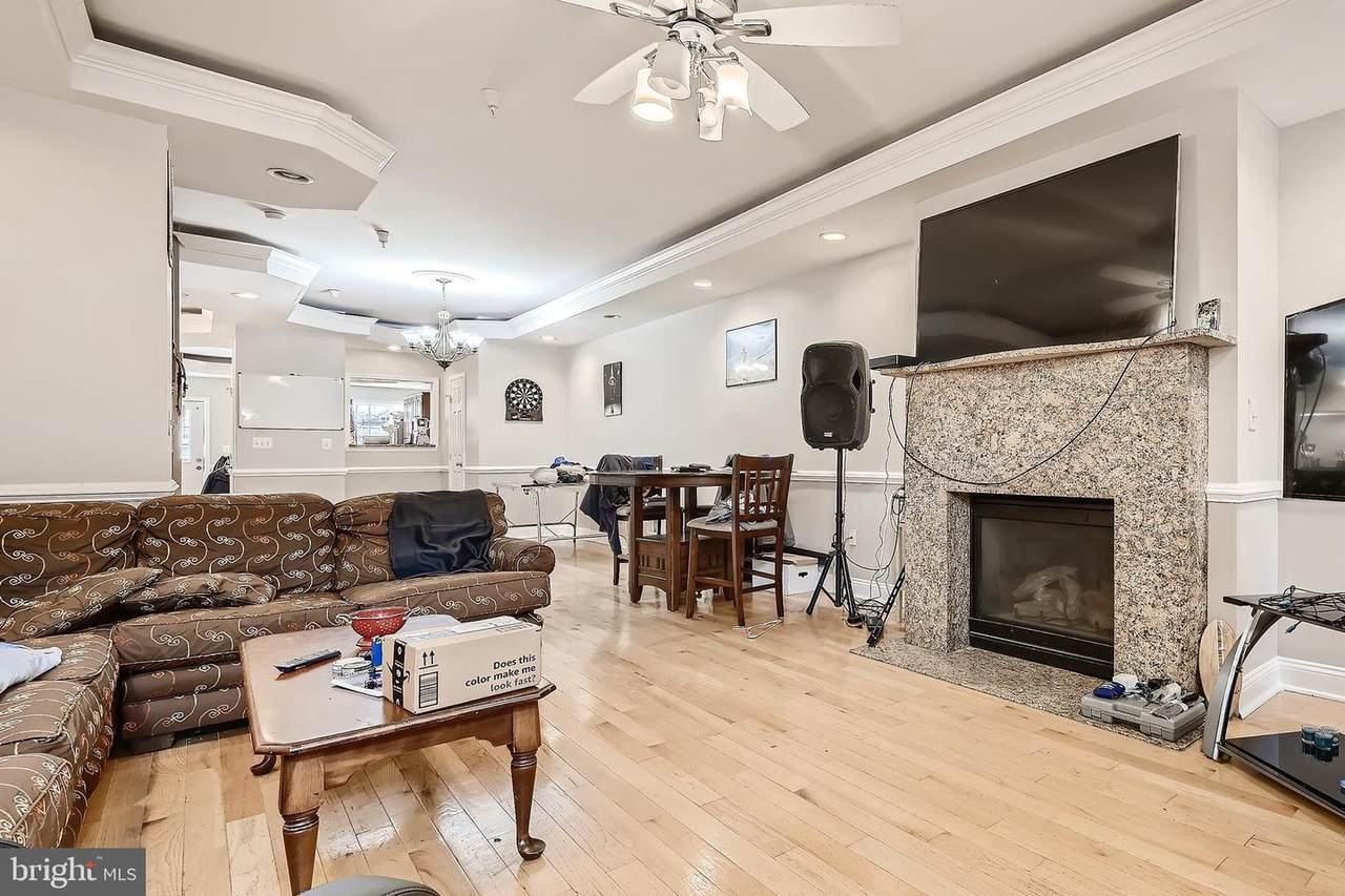 1612 Hanover Street - Photo 1