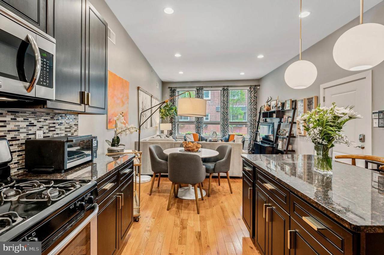 225 Poplar Street - Photo 1