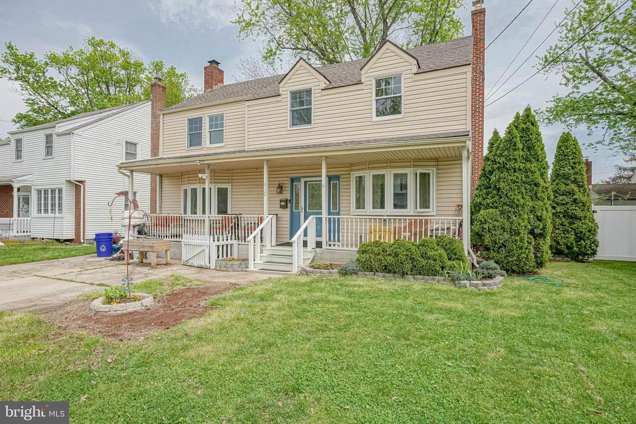 412 Elm Avenue - Photo 1