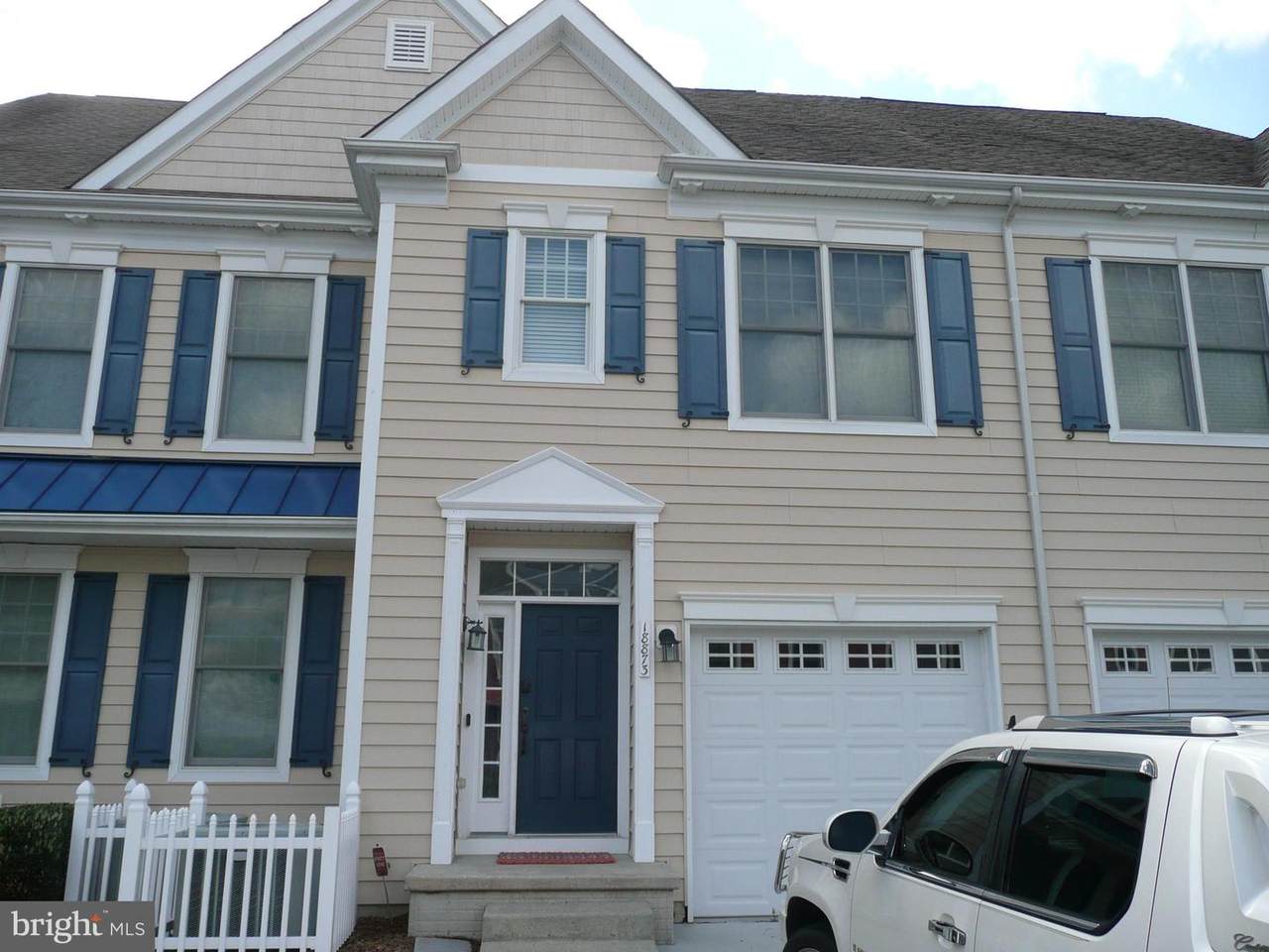 18873 Bethpage Dr - Photo 1
