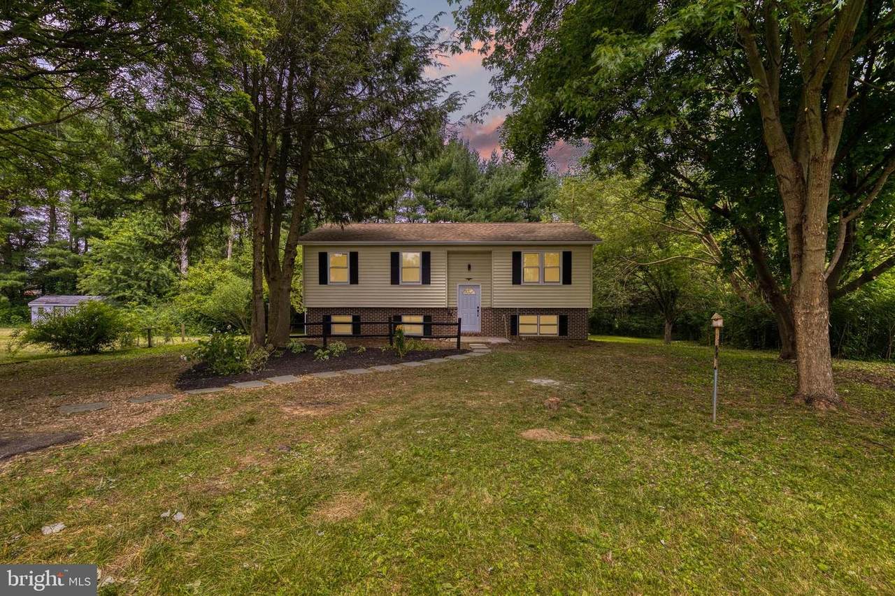 3811 White Oak Court - Photo 1