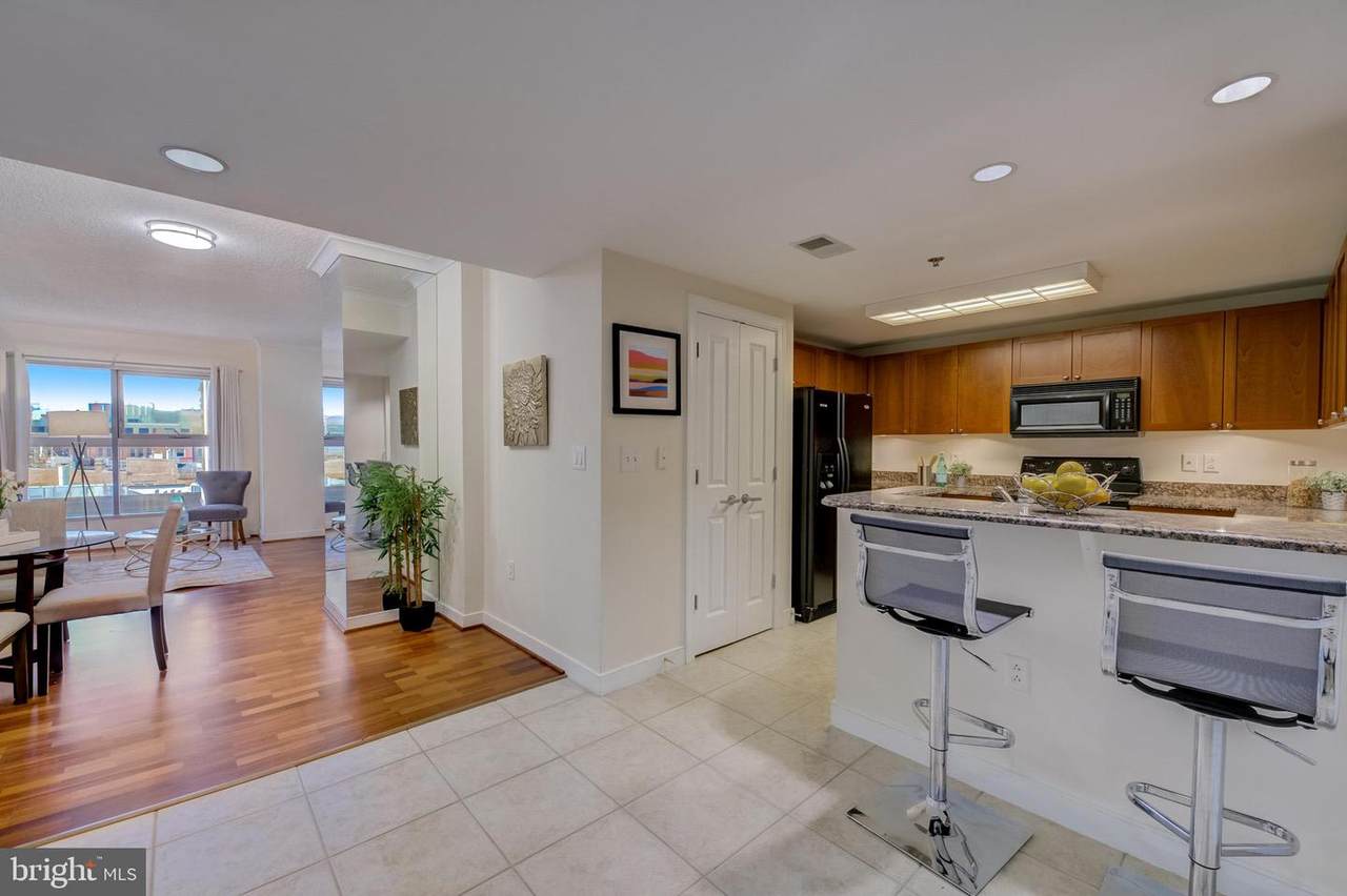 777 7TH Street - Photo 1